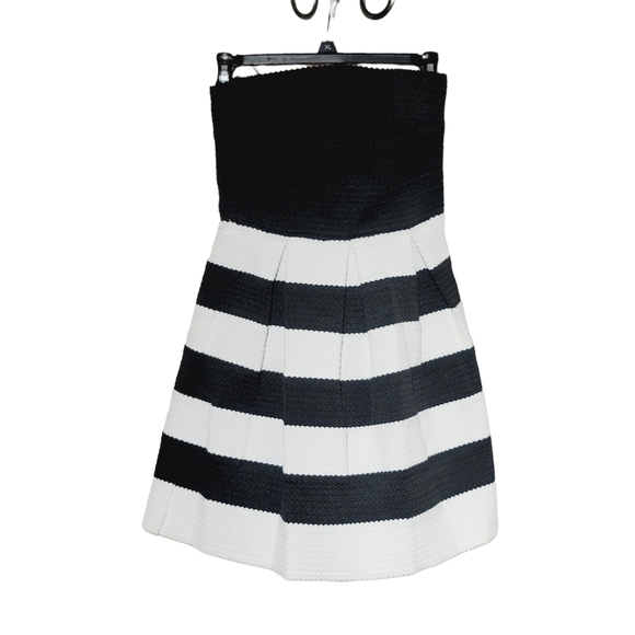 Nwot VIZIO Black And White Fit & Flate Strapless Dress Size: S - Picture 1 of 11